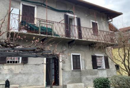 LIERNA locality Mugiasco, for sale portion of detached house ground-roof.