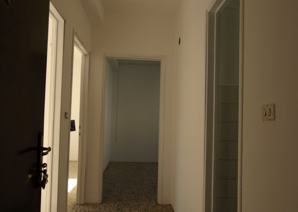 Appartamenti trilocale in vendita  52 m² buone condizione, Dongo, località centro