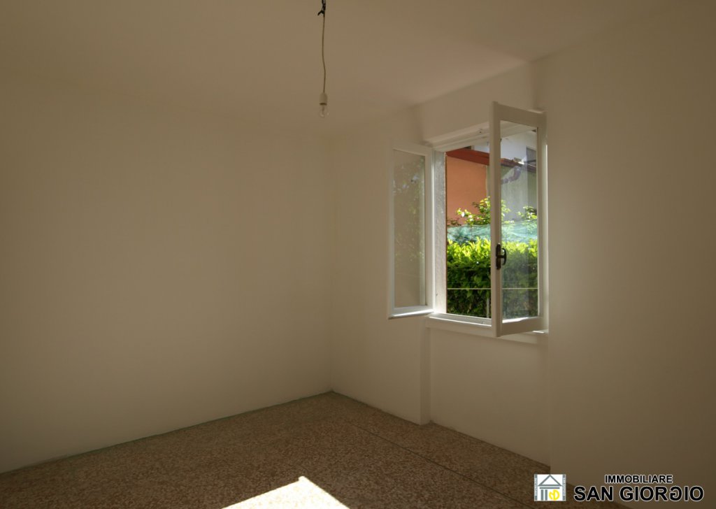 Sale Apartments Dongo - in Dongo for sale four-room apartment Locality 