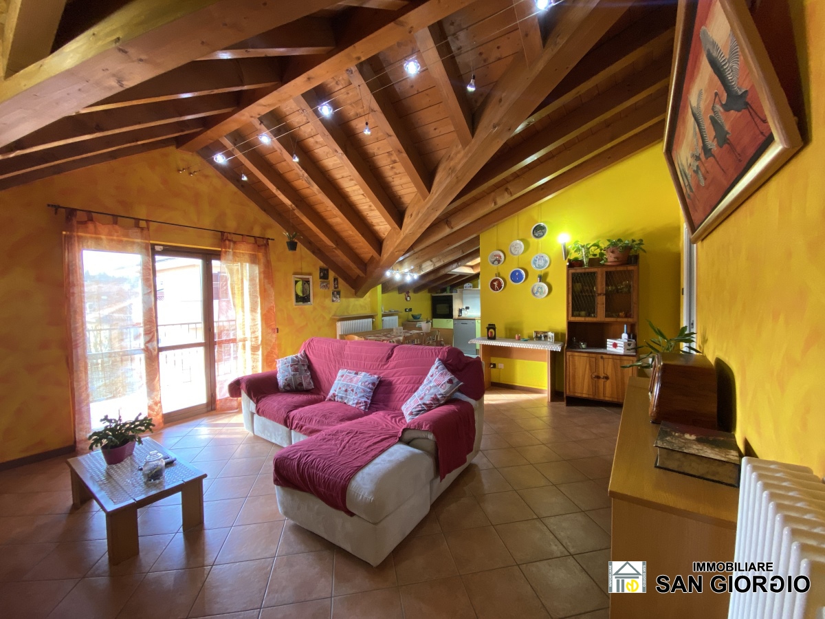 Appartamento OGGIONO vendita  Oggiono  San Giorgio Immobiliare
